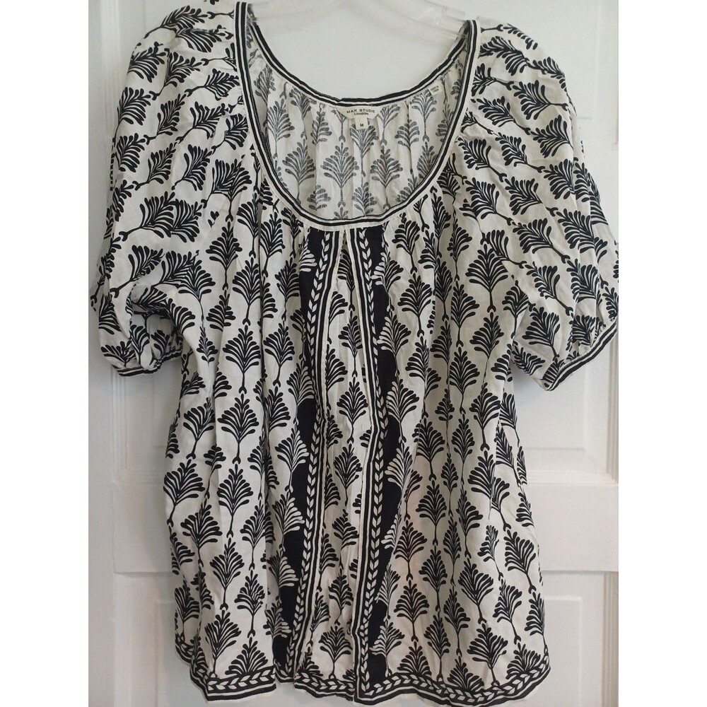 Max Studio block print pullon blouse M black/ivory boho peasant top vintage look